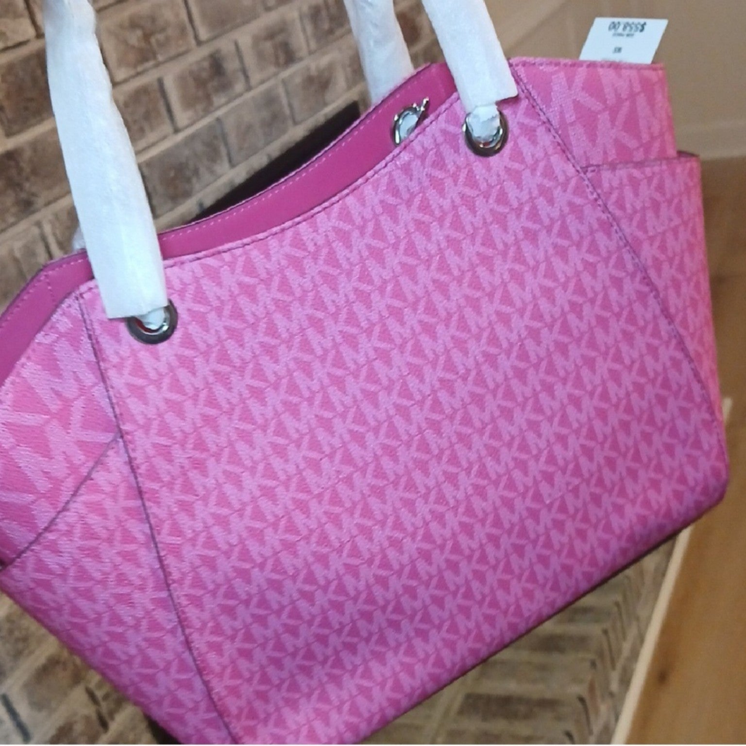 Michael Kors Jet Set Large Signature Top Zip Shoulder Bag – Dragonfruit Pink NWT